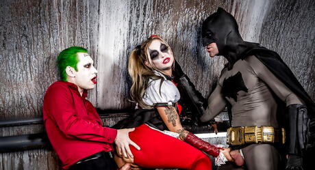 Alluring american milf Kleio Valentien in cosplay outfit enjoy amazing threesome sex scene outdoor